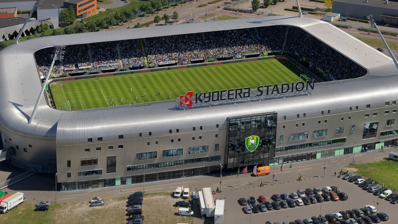 Cars Jeans Stadion